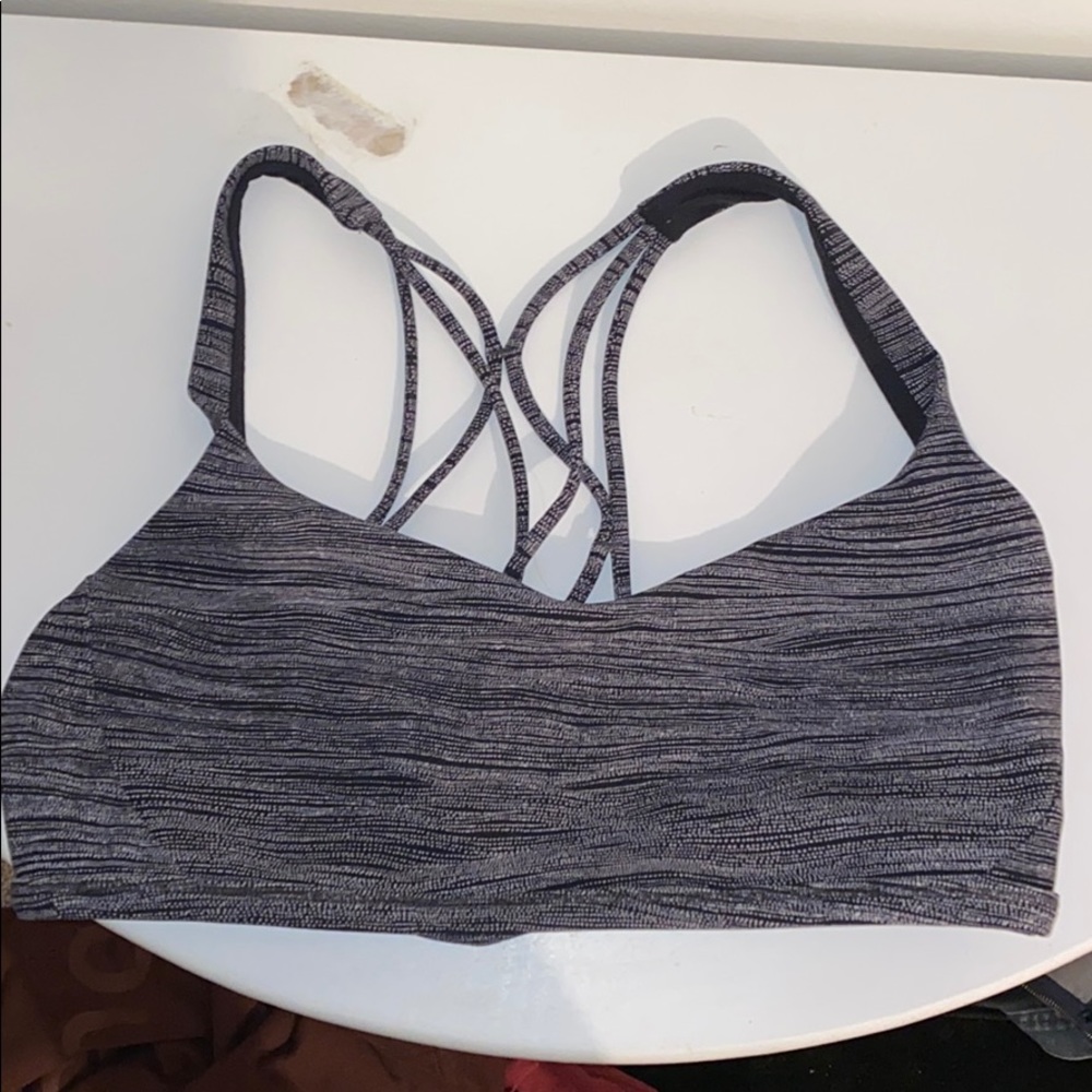 Lululemon sports bra